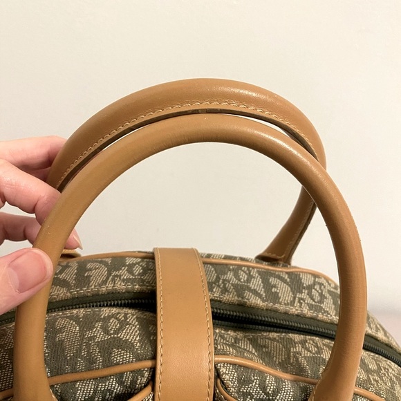 Authentic vintage Christian Dior monogram bag, Rihanna has the same style - Picture 10 of 16